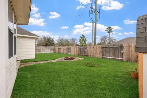Exterior - 24538 Fort Settlement Dr, Spring, TX 77373 photo 4 of 6