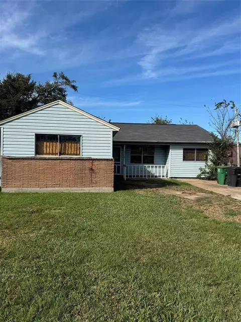 7625 Pointer St, Houston, TX 77016