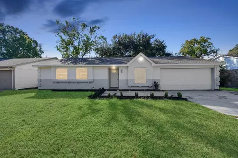 6031 Dellfern Dr, Houston, TX 77035