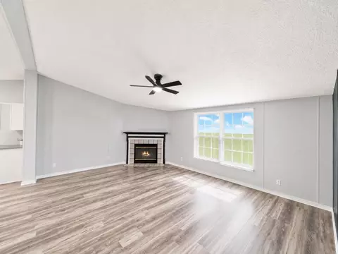 Living - 17709 Pine View Dr, Conroe, TX 77302 photo 3 of 9