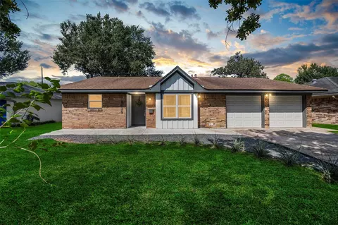 2019 Spillers Ln, Houston, TX 77043