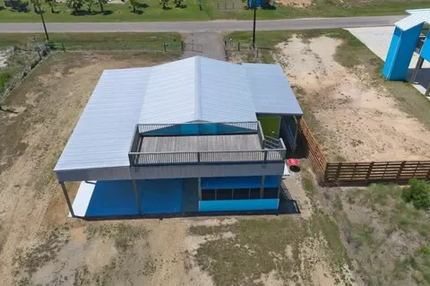 996 Blue Water Blvd, Sargent, TX 77414