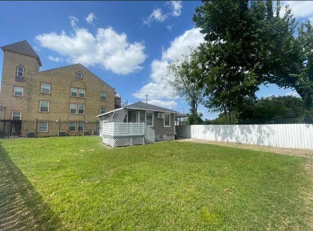 525 E 35th St, Houston, TX 77022