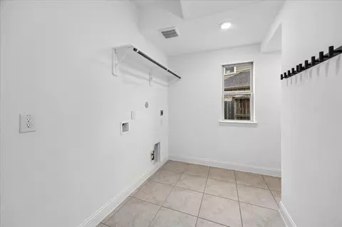 Other - 504 Sage Timbers Ln, Pinehurst, TX 77362 photo 6 of 10