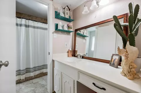 Bath - 11291 Darby Loop # -3, Conroe, TX 77385 photo 5 of 7