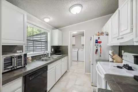 Other - 11291 Darby Loop # -3, Conroe, TX 77385 photo 7 of 8