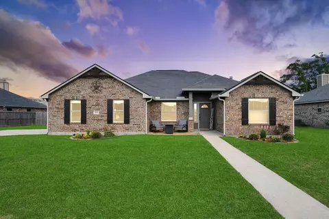 104 Dorothy Dr, Dayton, TX 77535