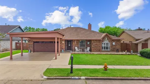 301 Kimswick Ct, Deer Park, TX 77536