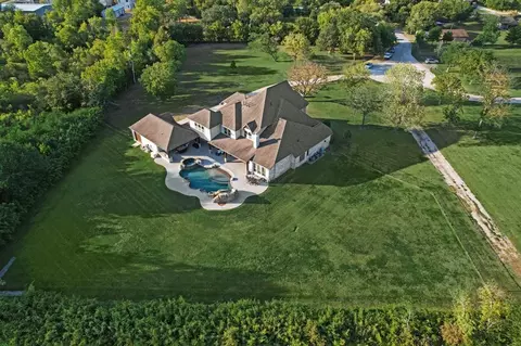 2260 Stevens Dr, Pearland, TX 77581