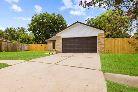 7310 Londres Dr, Houston, TX 77083
