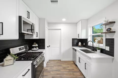 6415 Annunciation St, Houston, TX 77016