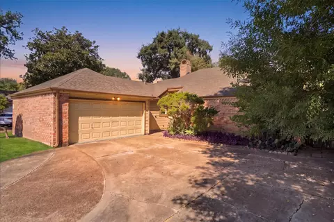 12802 Newbrook Dr, Houston, TX 77072