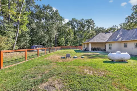 Exterior - 17102 Leon Ct, Splendora, TX 77372 photo 3 of 5