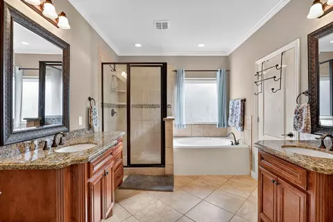 Bath - 17102 Leon Ct, Splendora, TX 77372 photo 1 of 3