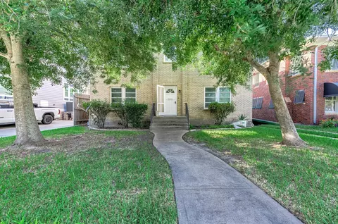 4404 Avenue N 12, Galveston, TX 77550