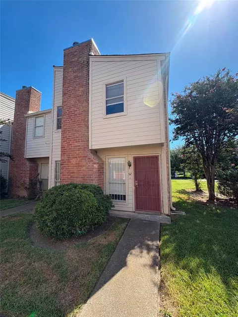 3901 Woodchase Dr #62, Houston, TX 77042