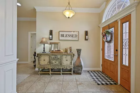 Entry Way - 2700 Hickory Ct, Bryan, TX 77808 photo 2 of 3