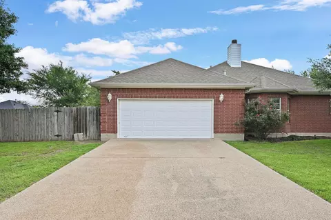 Exterior - 2700 Hickory Ct, Bryan, TX 77808 photo 5 of 5