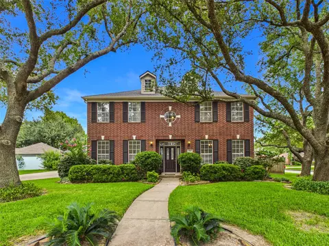 1711 Brill Dr, Friendswood, TX 77546
