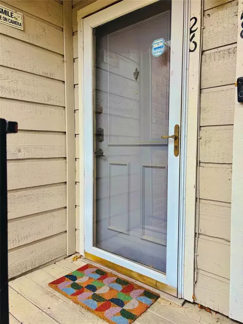 17331 Red Oak Dr #26, Houston, TX 77090
