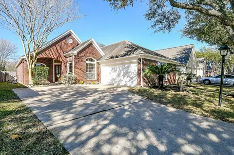 12314 Shadowpoint Dr, Houston, TX 77082 photo 1