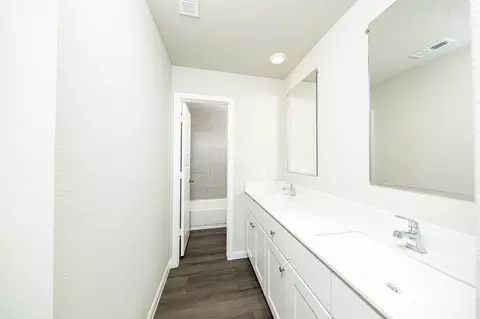 Entry Way - 2308 Pipefish Dr, Conroe, TX 77384 photo 3 of 3