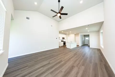 Living - 2308 Pipefish Dr, Conroe, TX 77384 photo 2 of 4