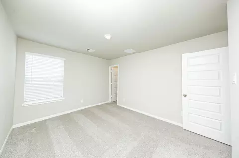 Bedroom - 2308 Pipefish Dr, Conroe, TX 77384 photo 2 of 3