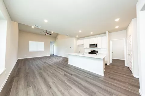 Living - 2308 Pipefish Dr, Conroe, TX 77384 photo 1 of 4