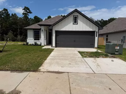 193 New Dawn Trl, Huntsville, TX 77320