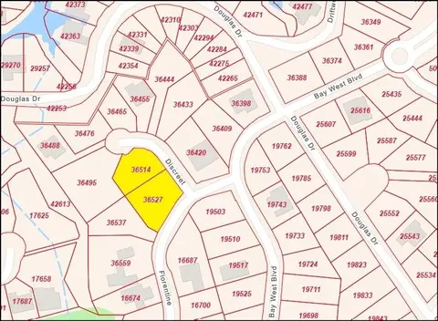 100 104 Discreet St, Horseshoe Bay, TX 78657