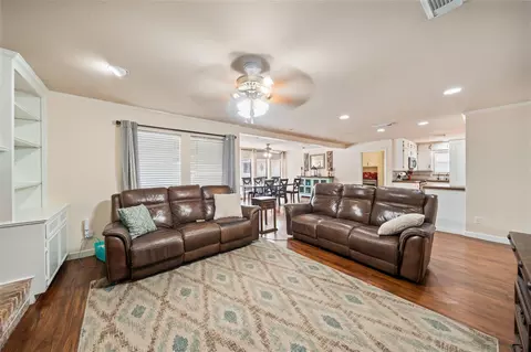 Living - 600 Hampton Hall Ln, Conroe, TX 77302 photo 1 of 1