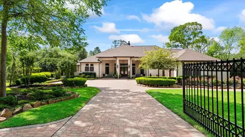 18703 Palm Beach Blvd, Montgomery, TX 77356