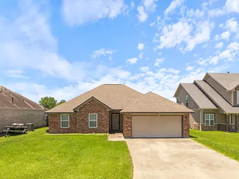 4804 Stingray Dr, Bay City, TX 77414