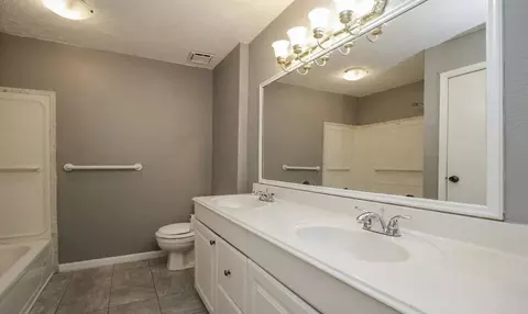 Bath - 3111 Oak Rock Cir, Spring, TX 77373 photo 3 of 3