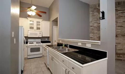 Kitchen - 3111 Oak Rock Cir, Spring, TX 77373 photo 1 of 3