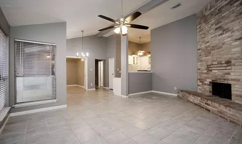 Living - 3111 Oak Rock Cir, Spring, TX 77373 photo 2 of 3