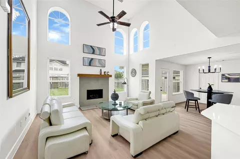 13607 Clareton Ln, Cypress, TX 77429