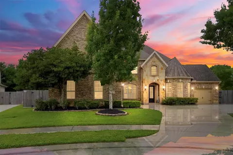 2300 Halls Creek Ct, Friendswood, TX 77546