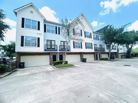 9200 Westheimer Rd #1704, Houston, TX 77063