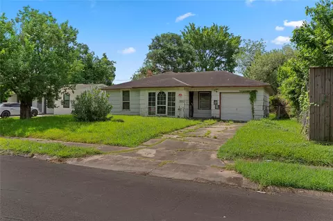 5606 Belarbor St, Houston, TX 77033
