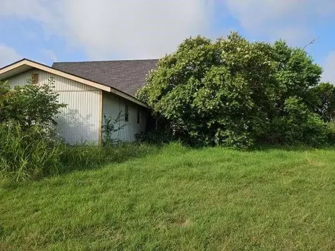 Exterior - 4127 Knoll Dr, Waco, TX 76708 photo 3 of 6