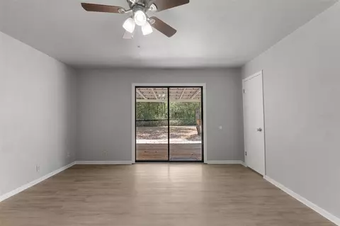 Living - 5 Top Flite Ln, Trinity, TX 75862 photo 3 of 6
