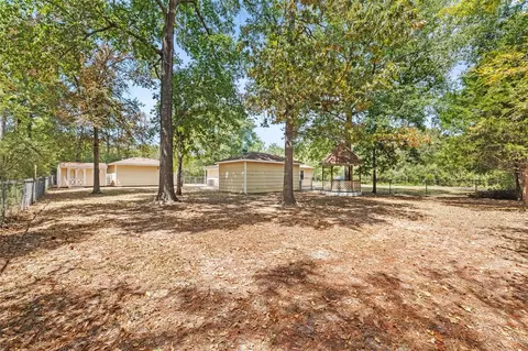 Exterior - 5 Top Flite Ln, Trinity, TX 75862 photo 6 of 7