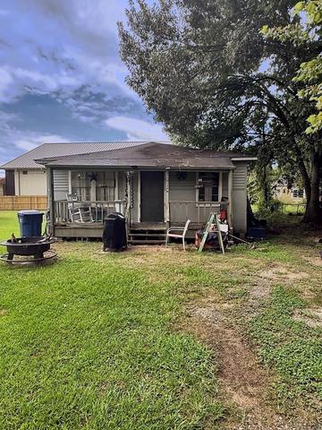 101 Elm St, Daisetta, TX 77533