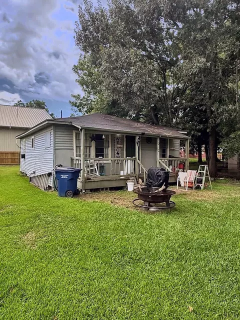 101 Elm St, Daisetta, TX 77533 photo 2