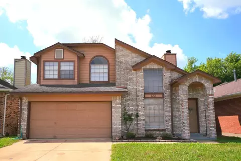 133 Cotton Dr, Lake Jackson, TX 77566
