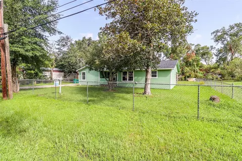 312 Mcmillan St, Conroe, TX 77301