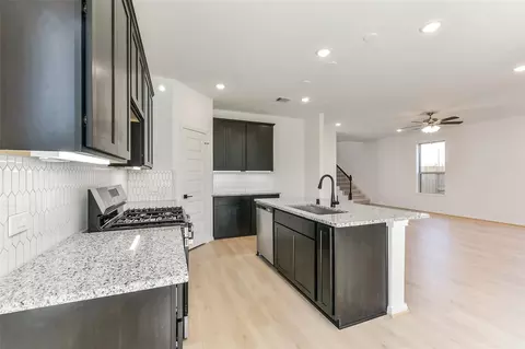 Kitchen - 4221 Red Cedar Ring Ln, Pinehurst, TX 77362 photo 3 of 7