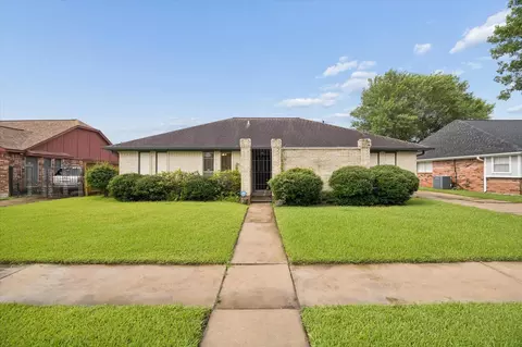 10328 Rocky Hollow Rd, La Porte, TX 77571